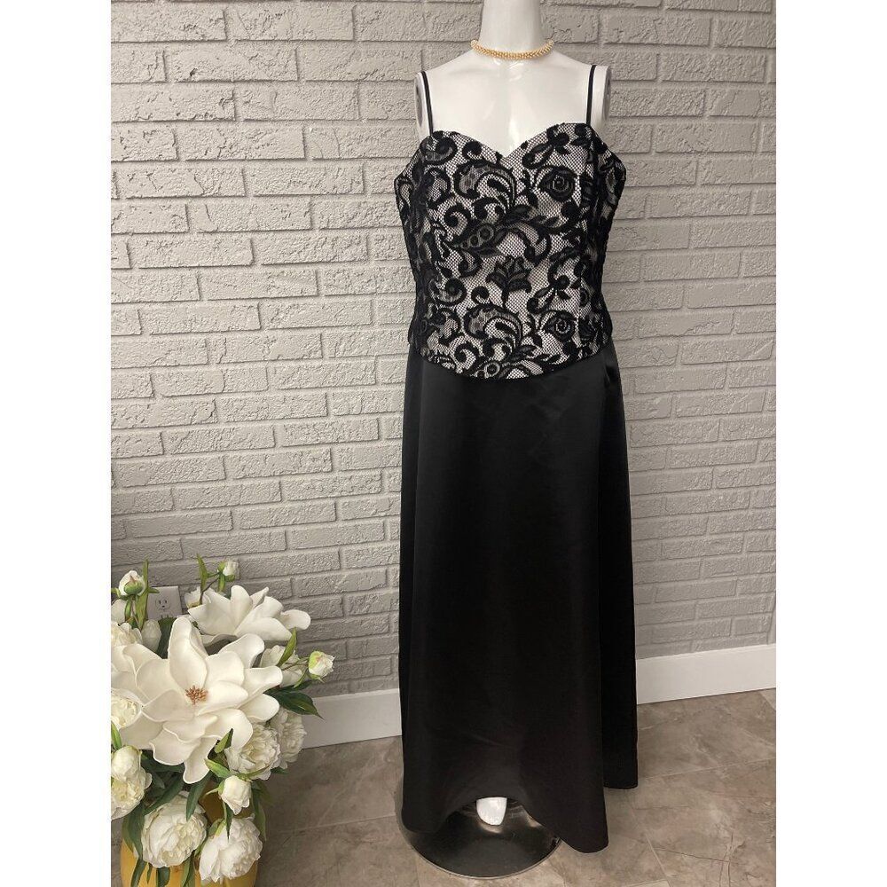 Chou Chou Women Spaghetti Strap Black Lace Maxi Dress Size 14